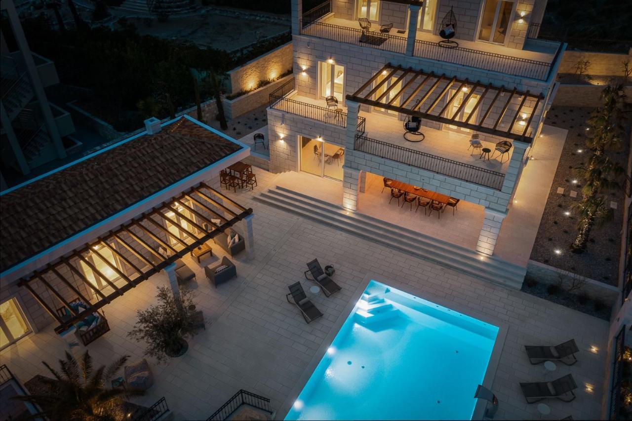 Luxury Salvina Villa