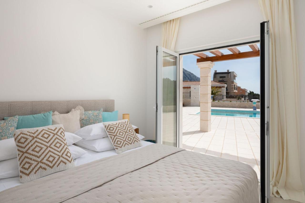 Luxury Salvina Villa